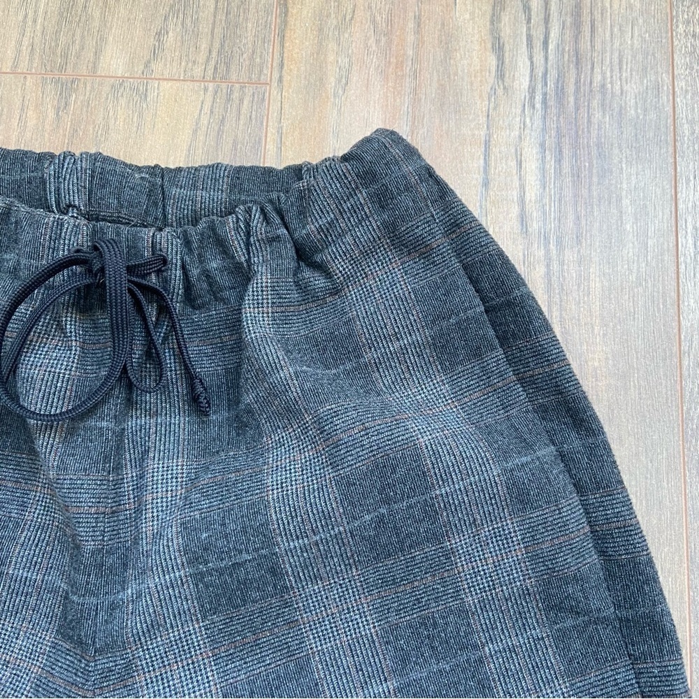 Babaton Grey Plaid Jimmy Pant - Picture 7 of 14
